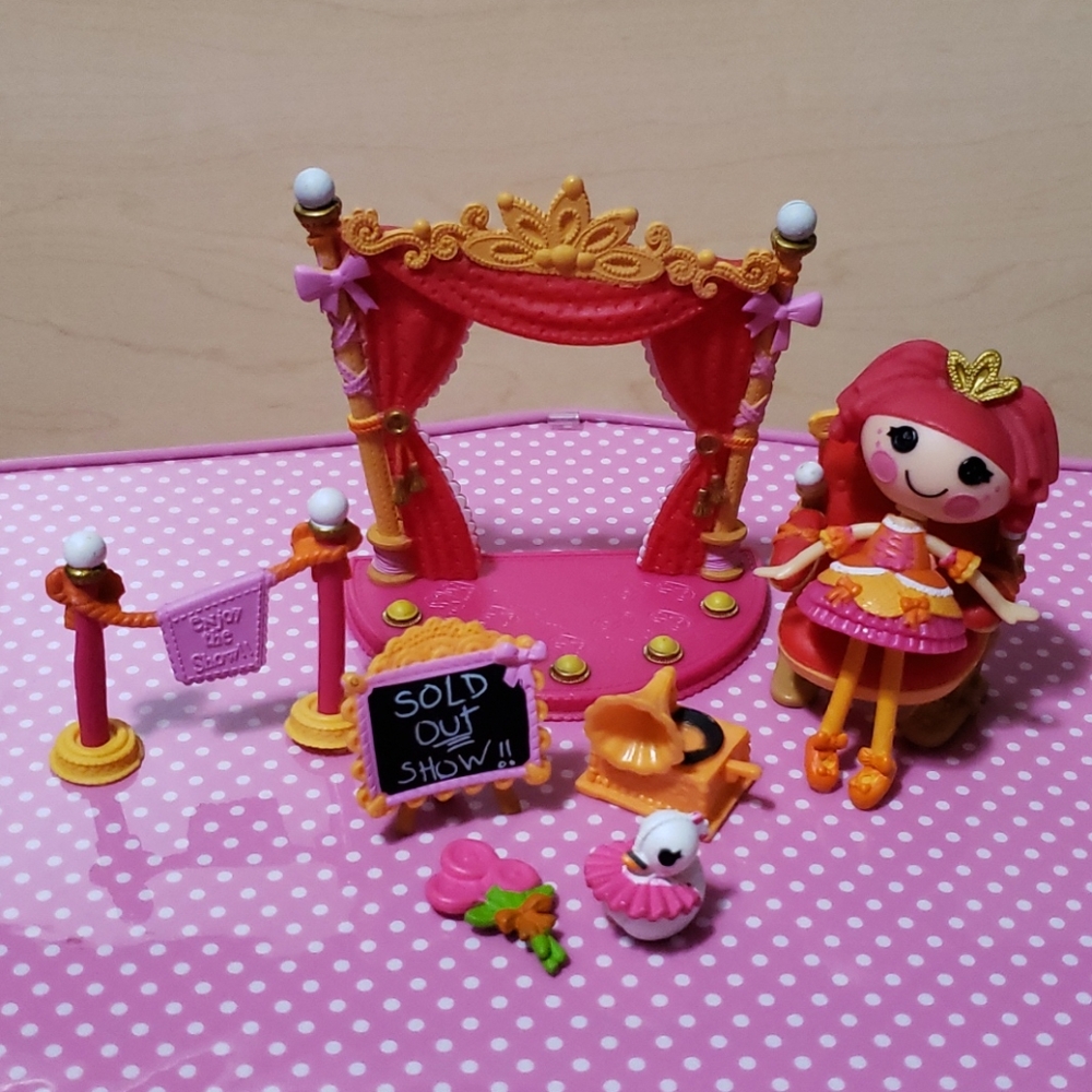Rare Complete Mini Lalaloopsy Tippy's Ballet Recital Playset